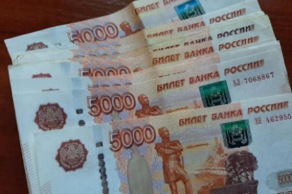 Тамбовчанка заплатит 30 тысяч рублей за бутылку водки